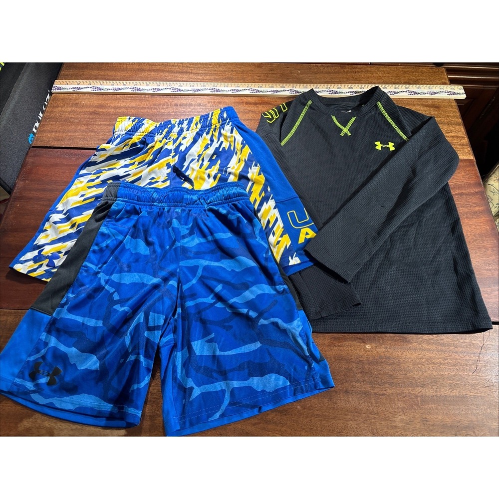 Under Armour Youth Small Shorts And Shirt Lot Of Three